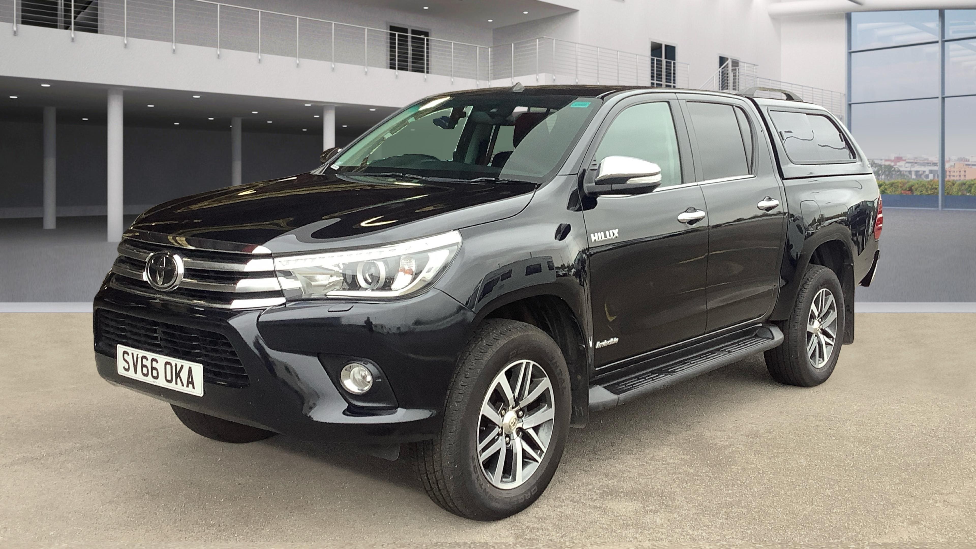 TOYOTA Hilux